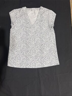 Women's White and Black Speckled V-Neck Cap Sleeve Camisole #0015